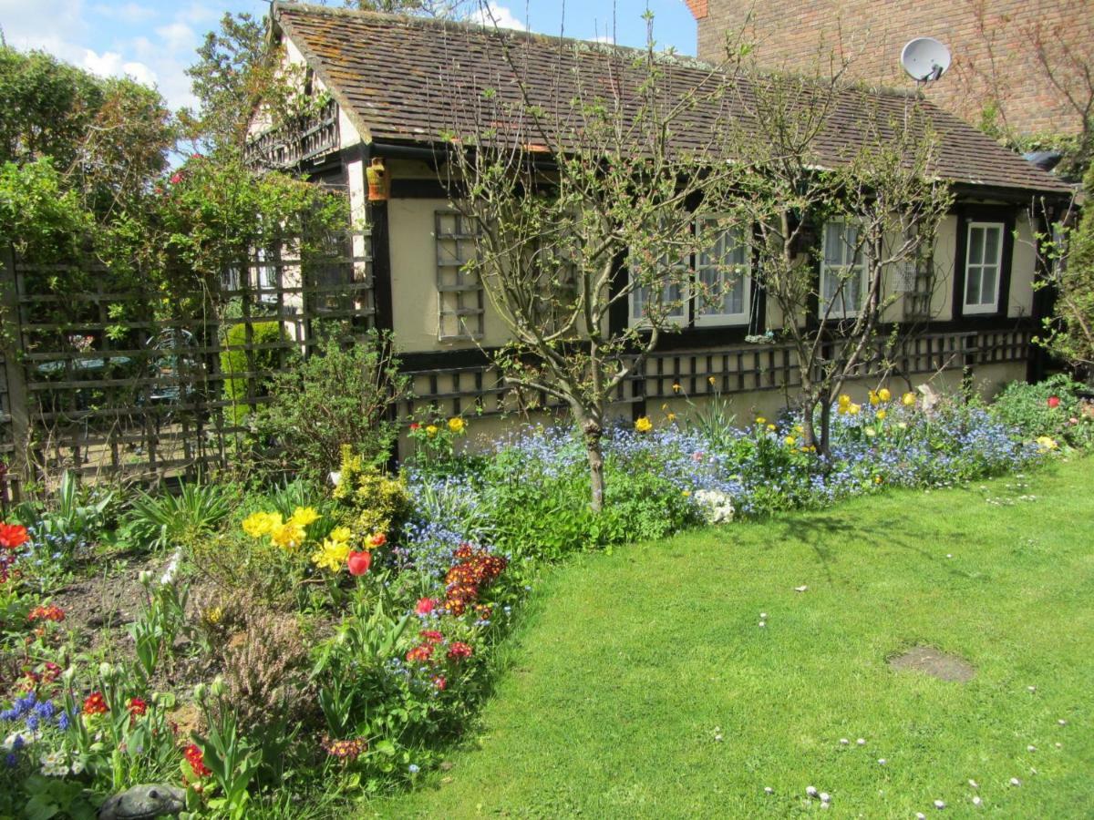 Villa The Stable Eastleigh Esterno foto